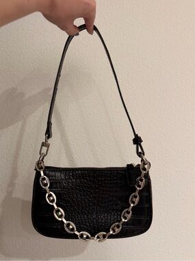 Black Faux Leather Croc-Embossed Shoulder Bag with Silver Chain